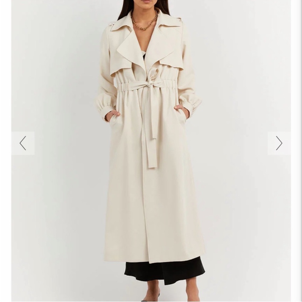 DISSH Serena Gathered Cream Trench - Picture 2 of 8